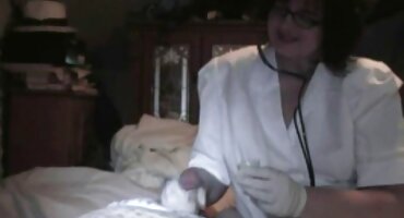 phim sex viet hoc sinh MILF nghiêng chàng trai trẻ để fuck. sex hoang thuy linh